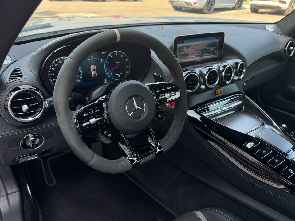 2020 Mercedes-Benz AMG GT-R
