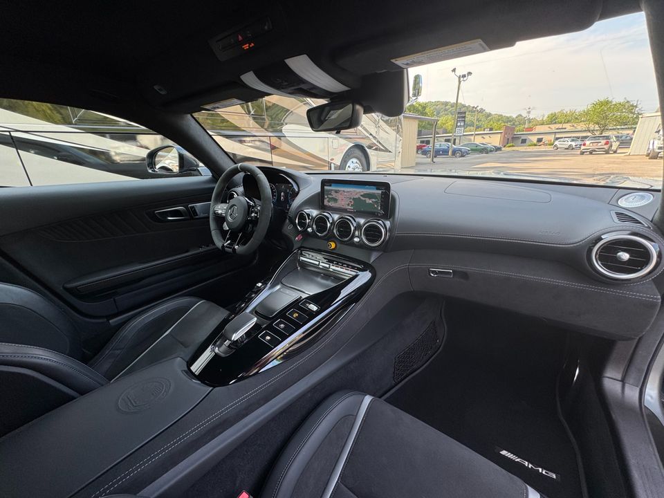 2020 Mercedes-Benz AMG GT-R