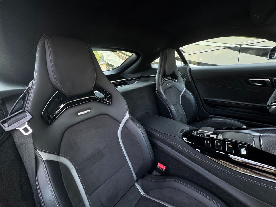 2020 Mercedes-Benz AMG GT-R
