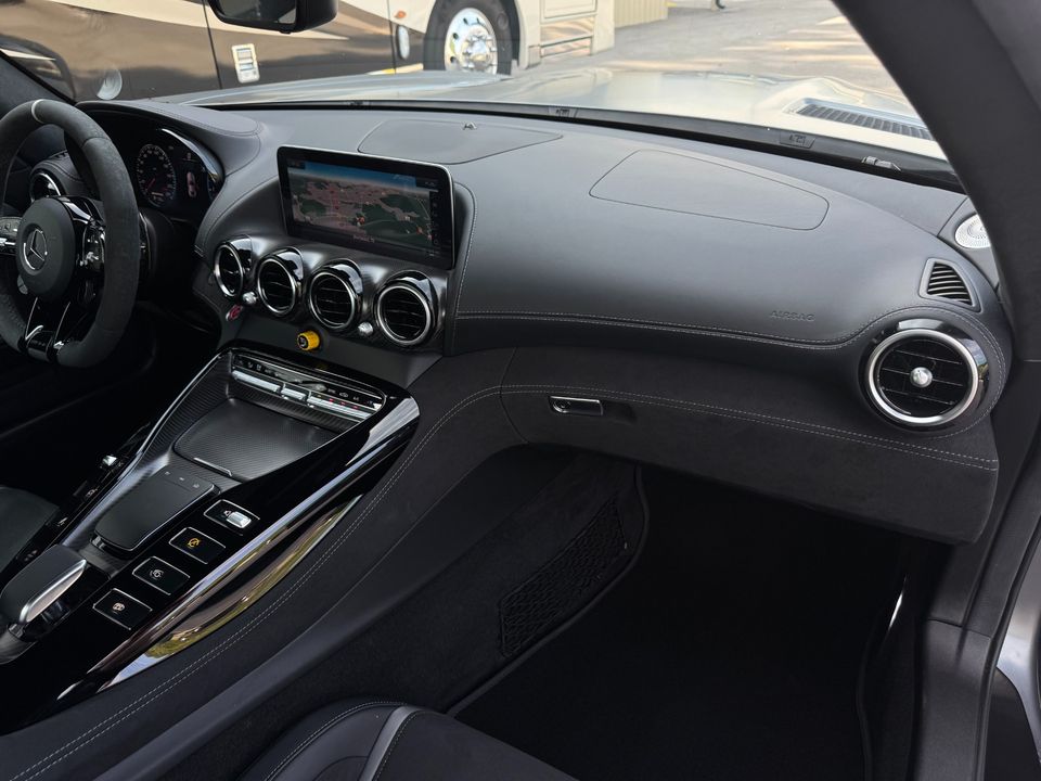 2020 Mercedes-Benz AMG GT-R