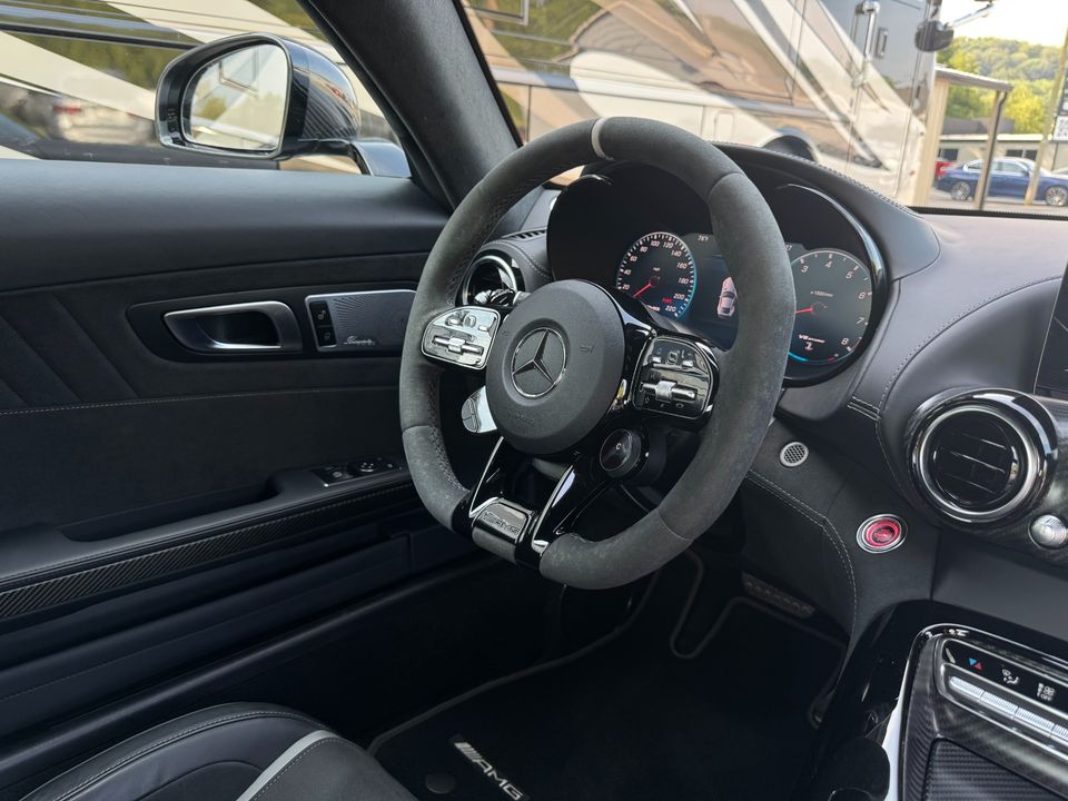 2020 Mercedes-Benz AMG GT-R