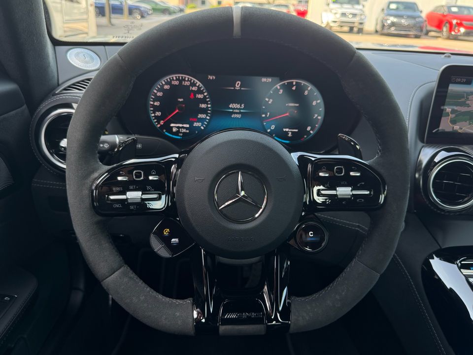 2020 Mercedes-Benz AMG GT-R