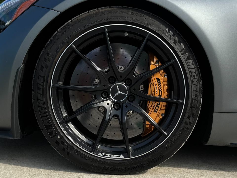 2020 Mercedes-Benz AMG GT-R