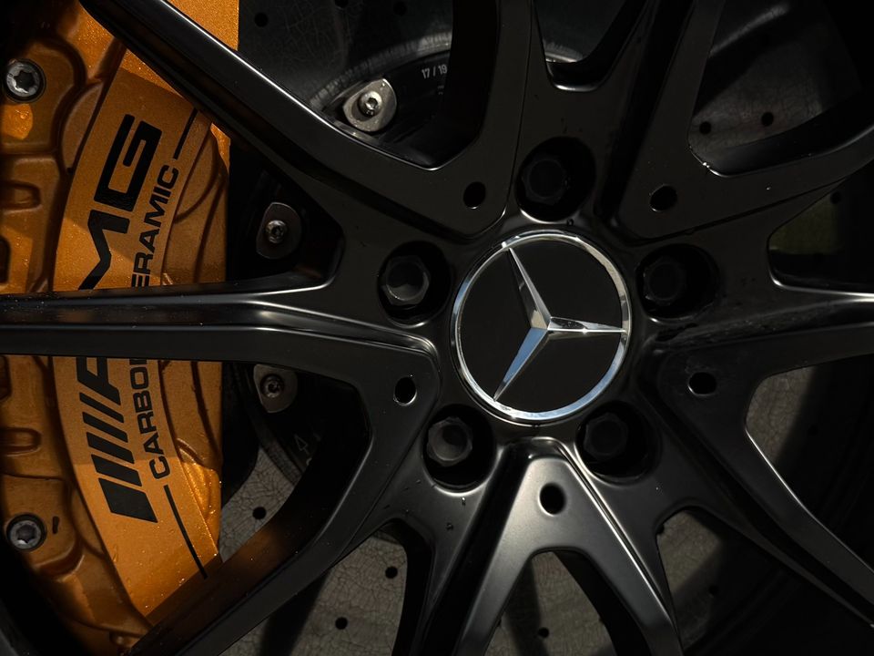 2020 Mercedes-Benz AMG GT-R
