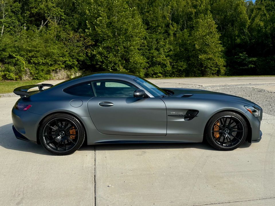 2020 Mercedes-Benz AMG GT-R
