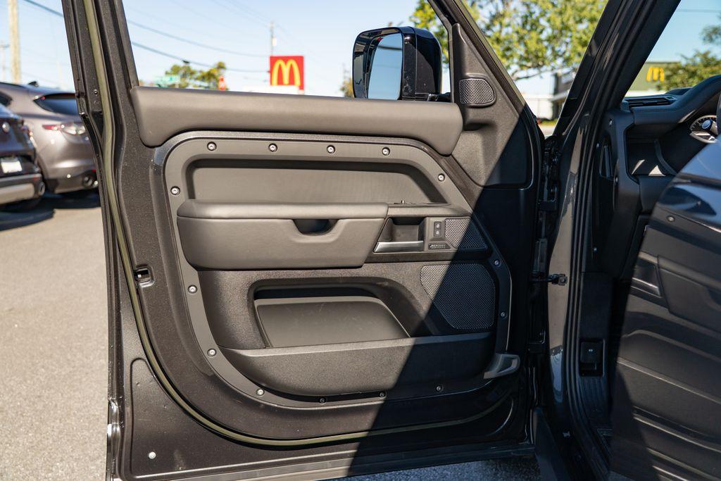 2023 Land Rover Defender 110