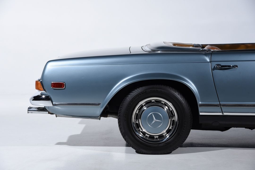 1969 Mercedes-Benz 280-CLASS