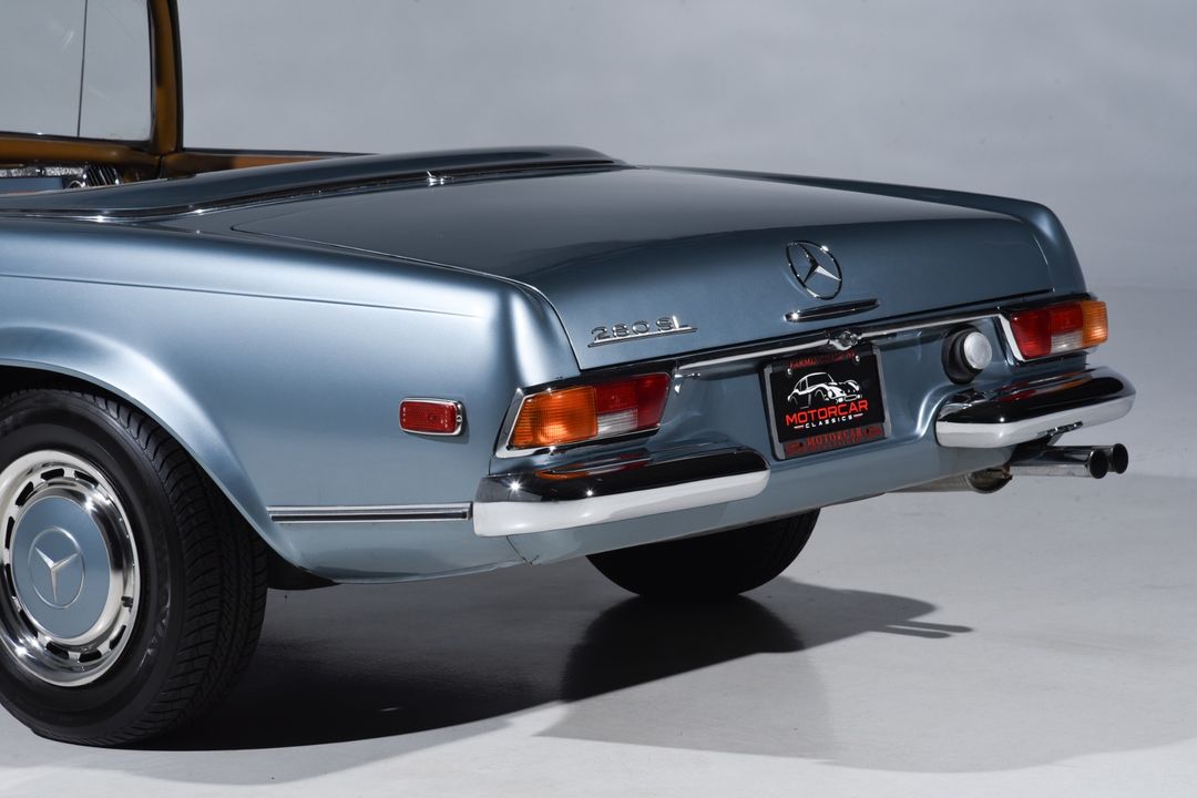 1969 Mercedes-Benz 280-CLASS