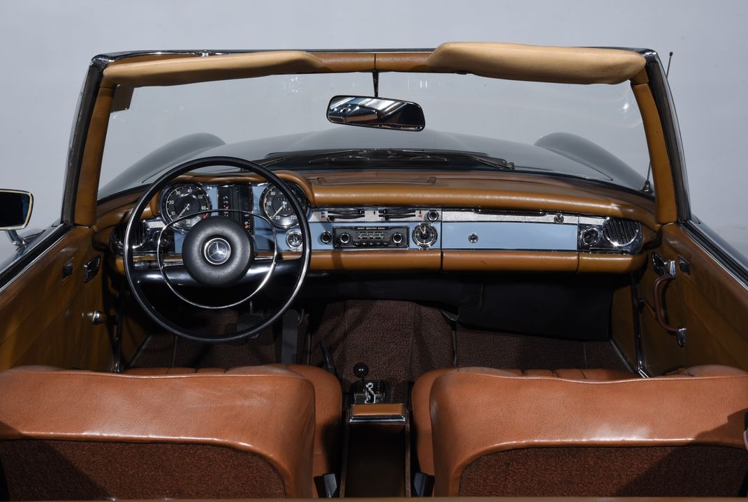 1969 Mercedes-Benz 280-CLASS