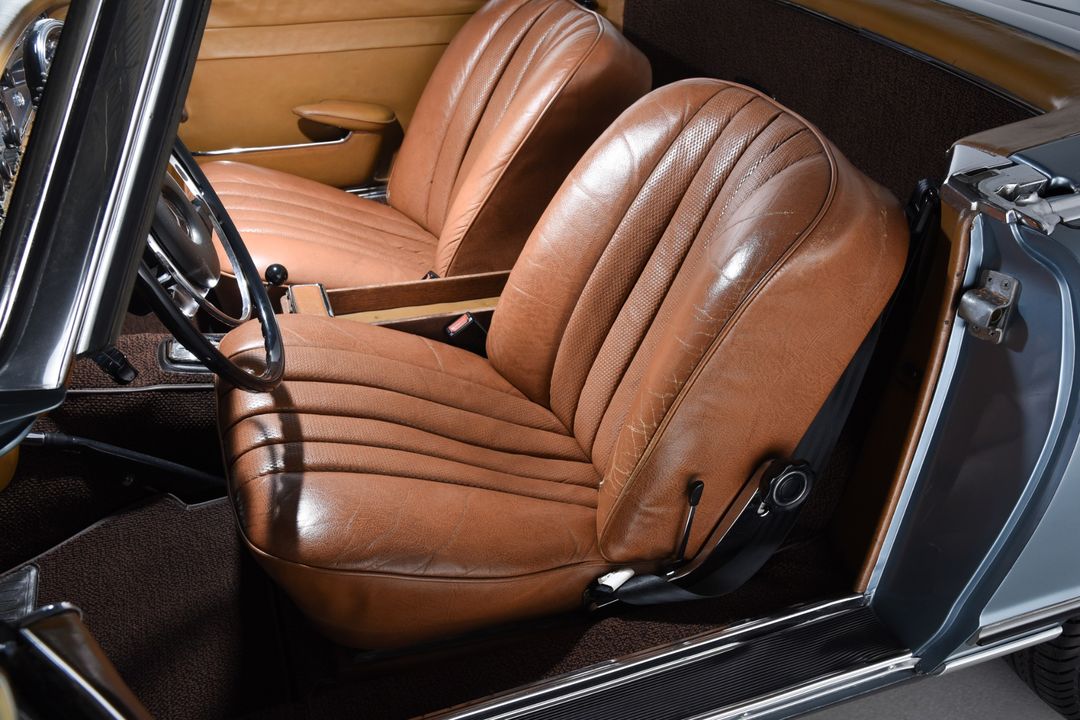 1969 Mercedes-Benz 280-CLASS