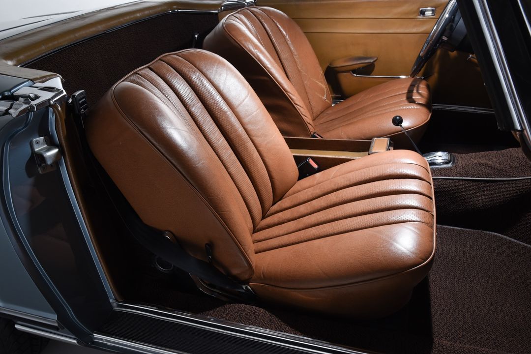 1969 Mercedes-Benz 280-CLASS