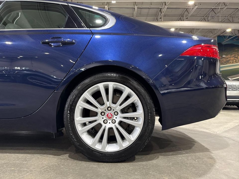 2017 Jaguar XF