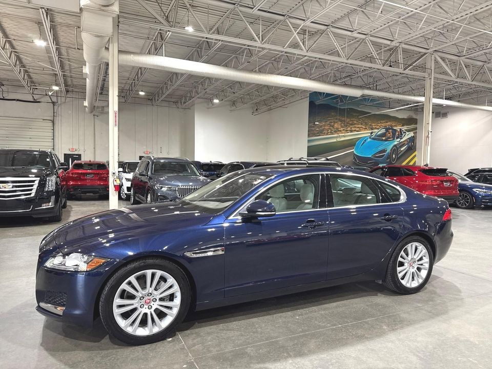 2017 Jaguar XF