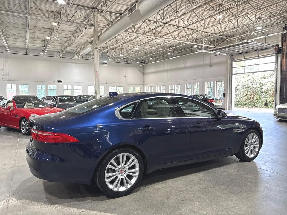 2017 Jaguar XF