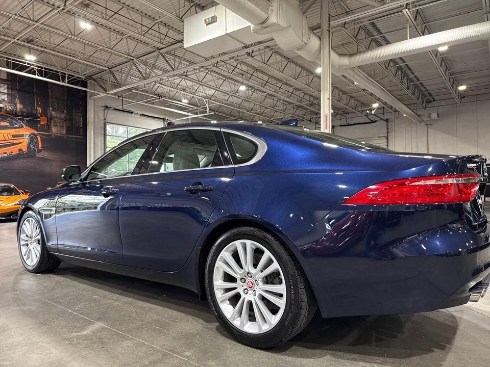 2017 Jaguar XF