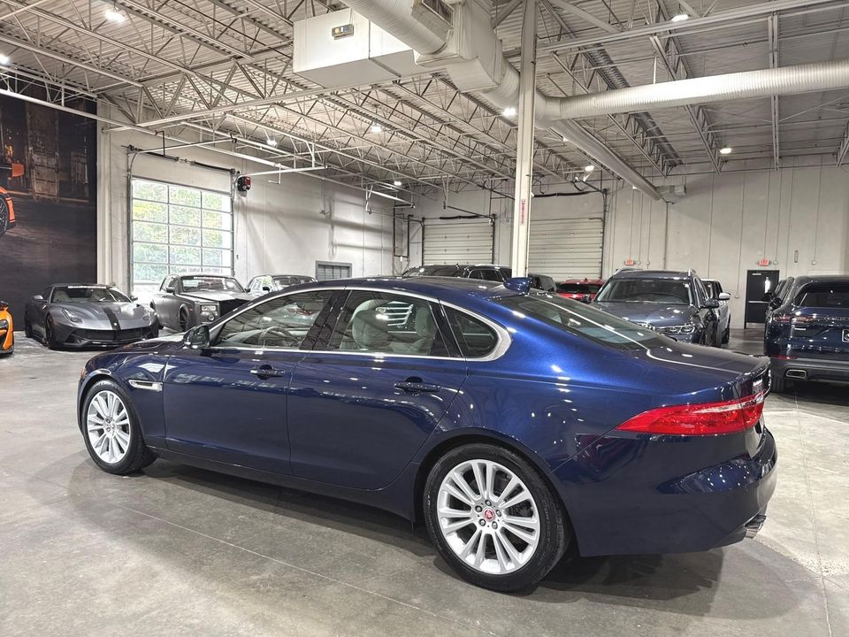 2017 Jaguar XF