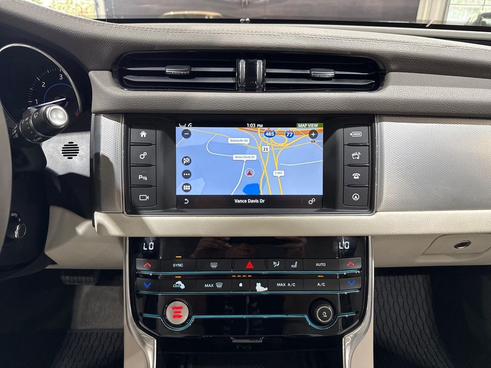 2017 Jaguar XF