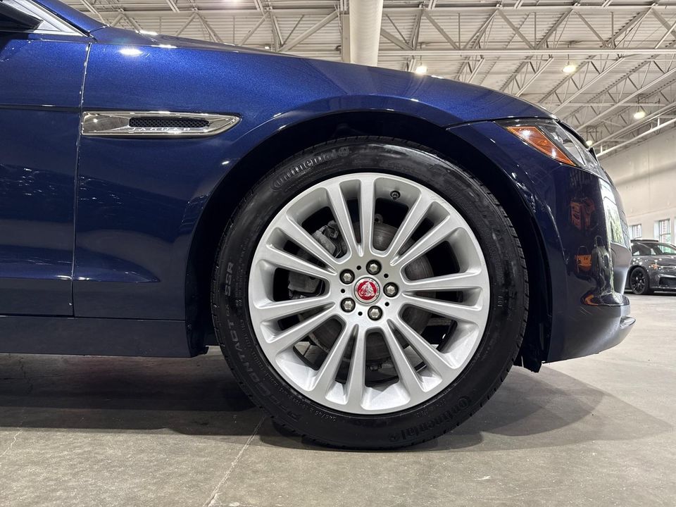 2017 Jaguar XF