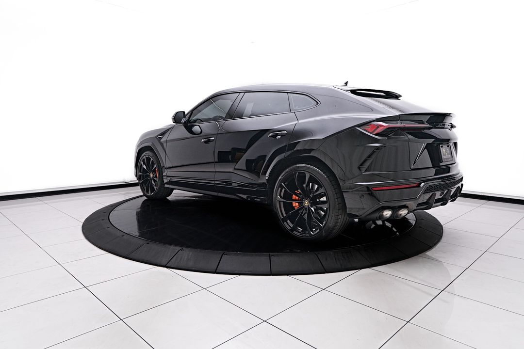 2022 Lamborghini Urus