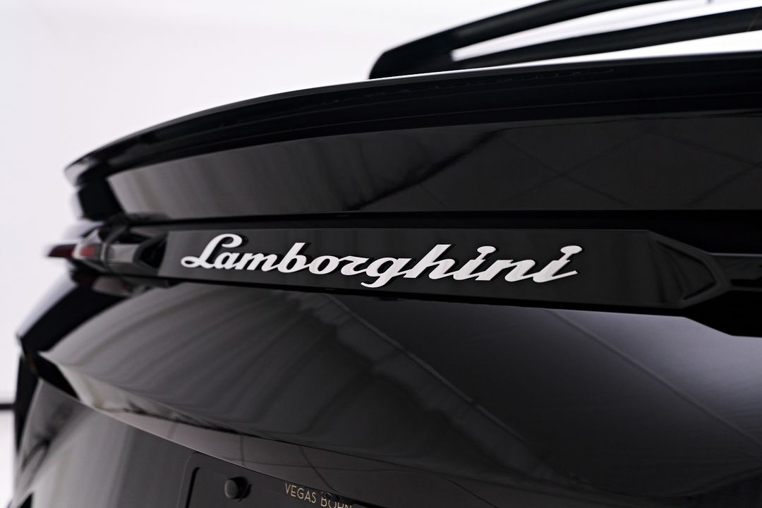 2022 Lamborghini Urus