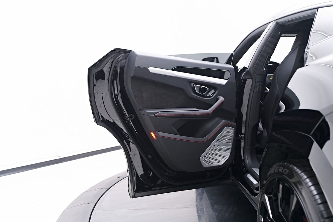 2022 Lamborghini Urus