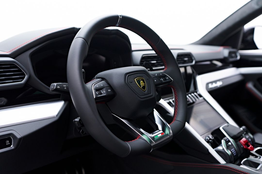 2022 Lamborghini Urus