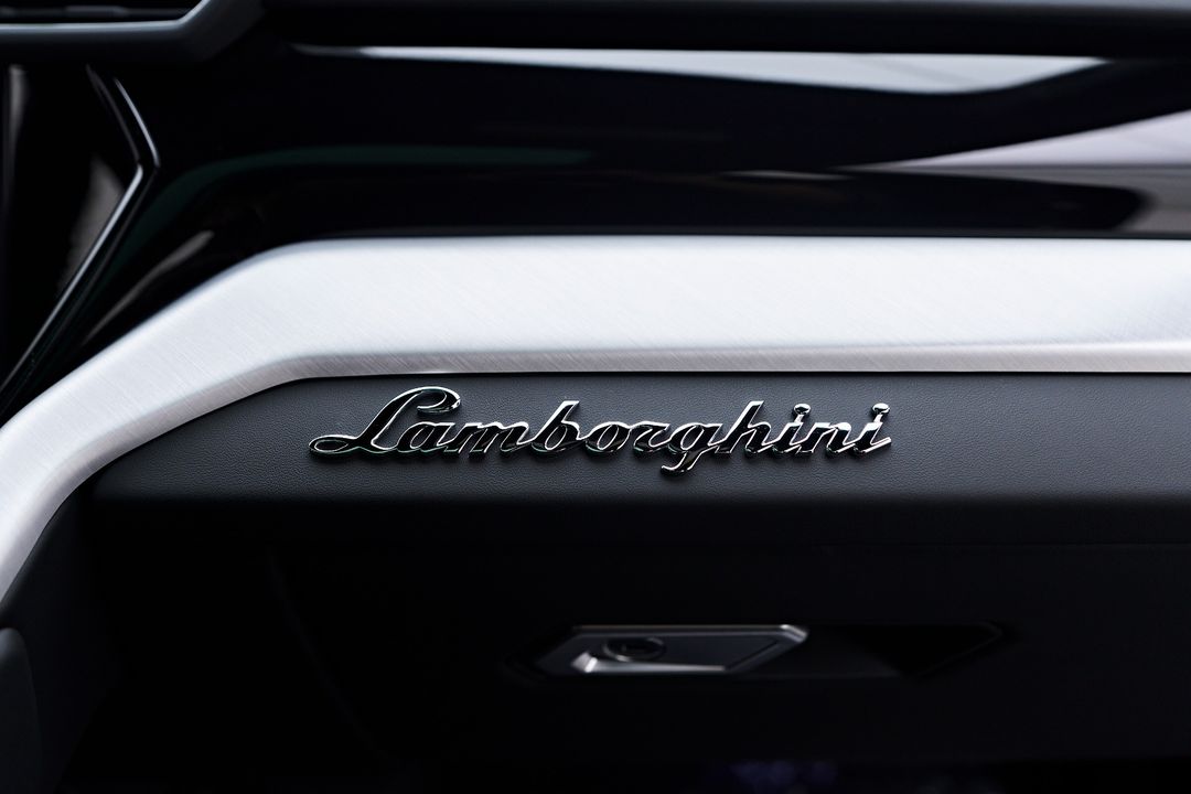 2022 Lamborghini Urus