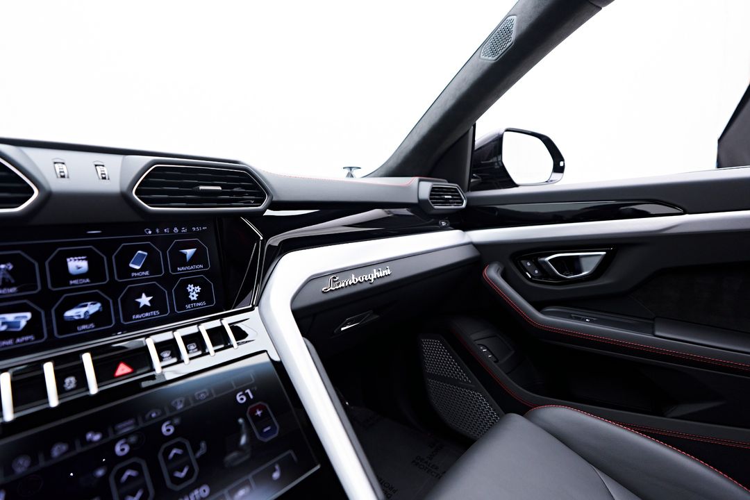 2022 Lamborghini Urus