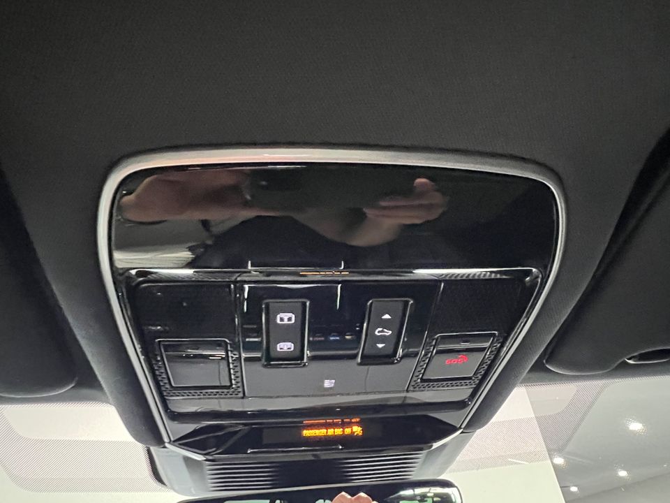 2023 Land Rover Range Rover P400 AWD