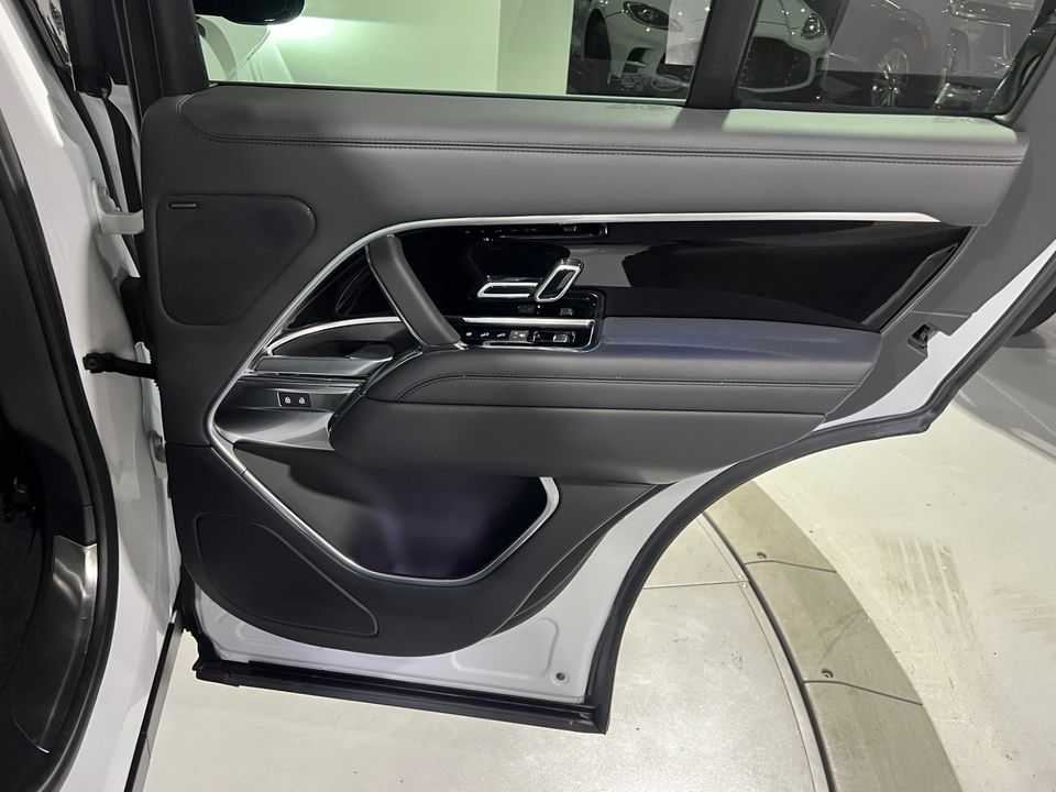 2023 Land Rover Range Rover P400 AWD