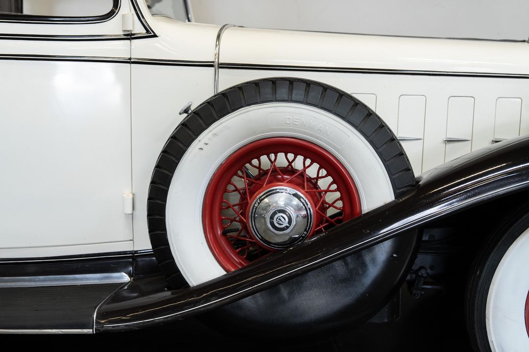 1932 Cadillac 370B