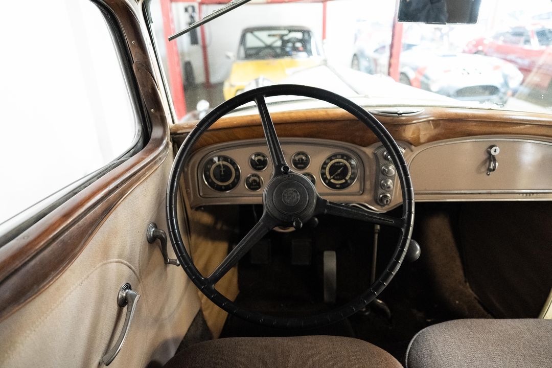 1932 Cadillac 370B