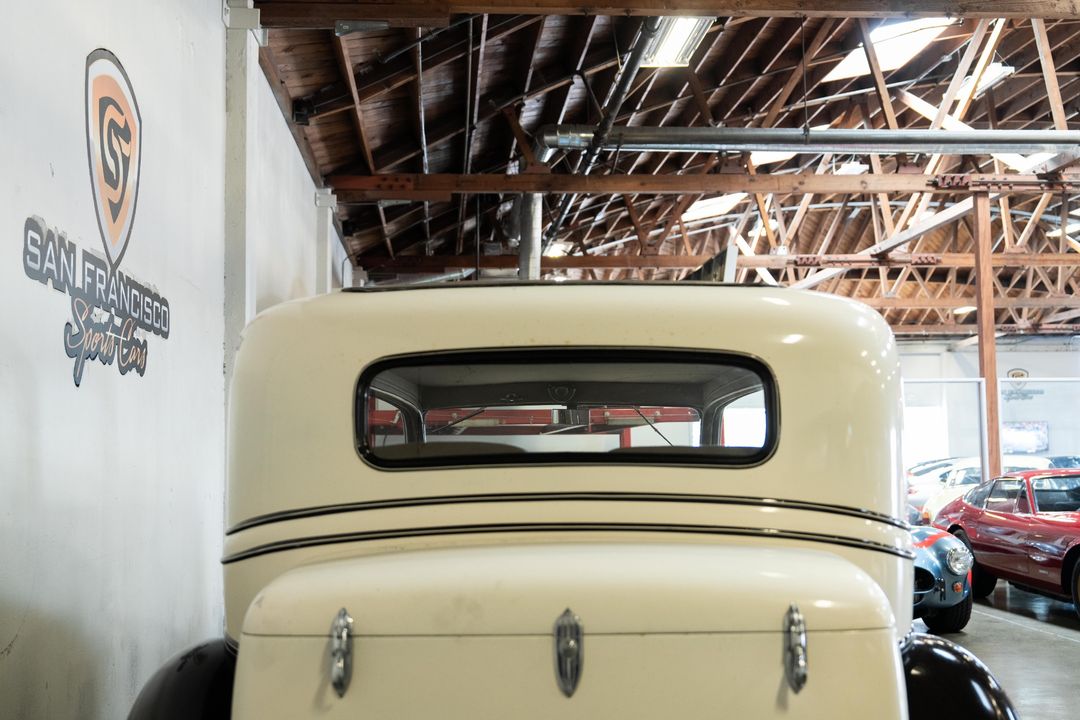 1932 Cadillac 370B