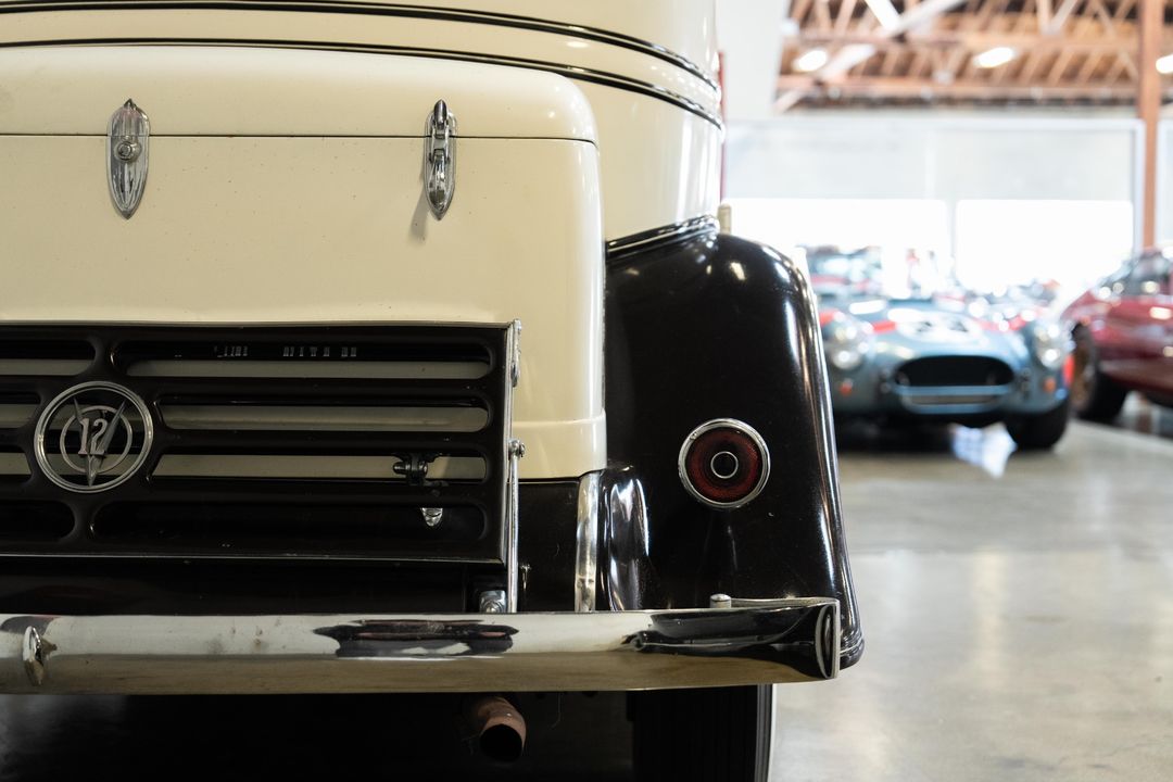 1932 Cadillac 370B