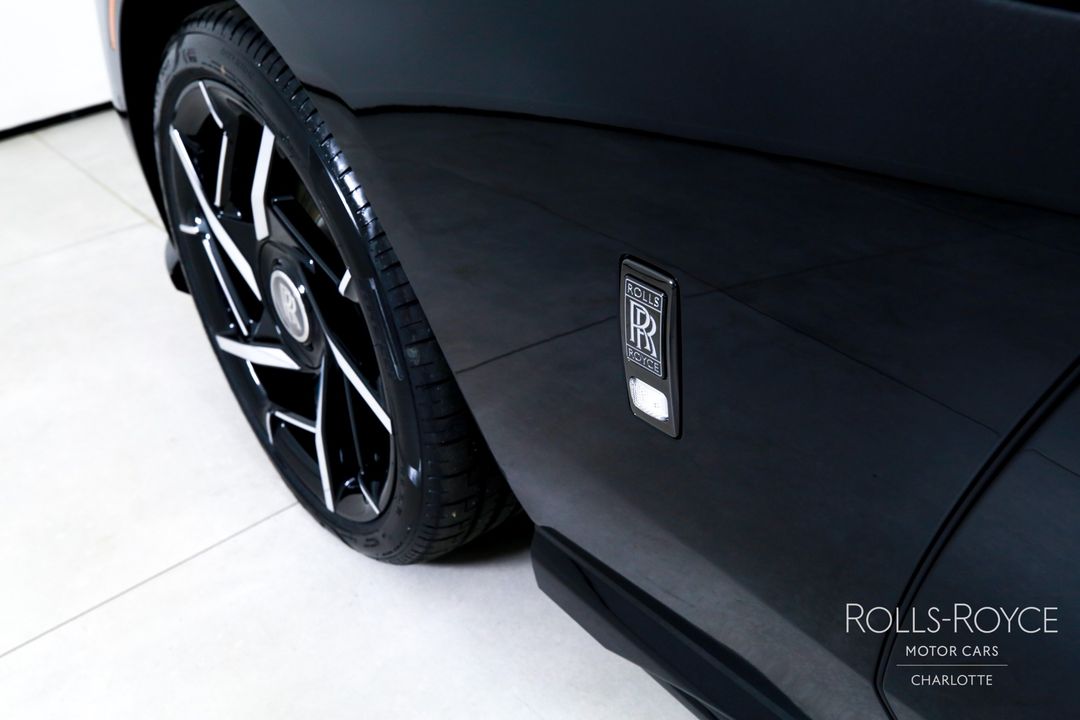 2025 Rolls-Royce Black Badge Spectre