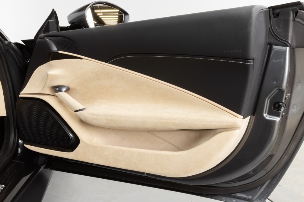 2022 Ferrari Roma