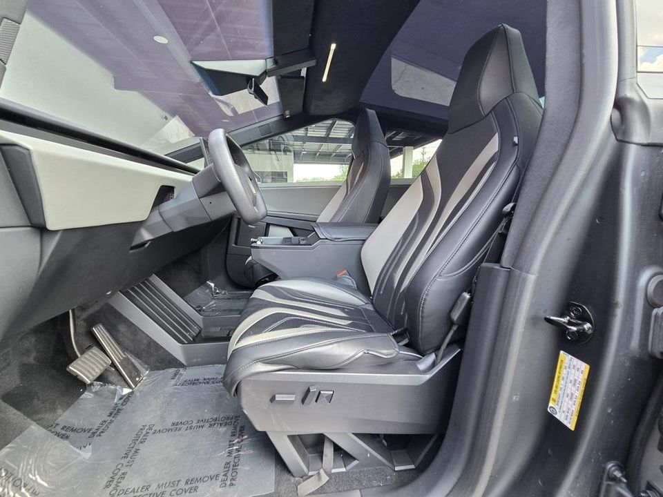 2024 Tesla Cybertruck