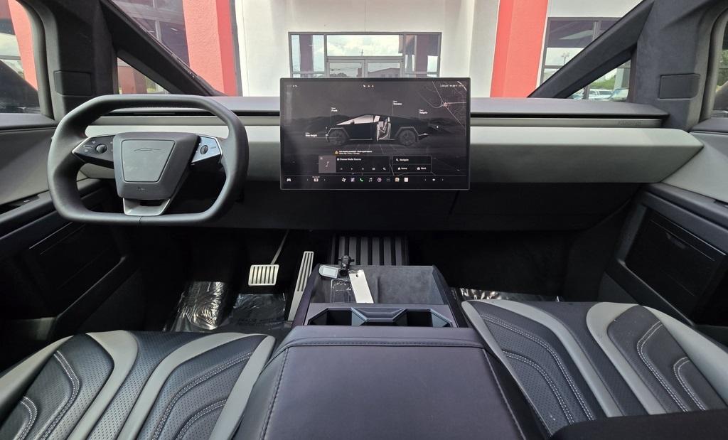 2024 Tesla Cybertruck
