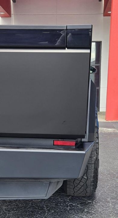 2024 Tesla Cybertruck