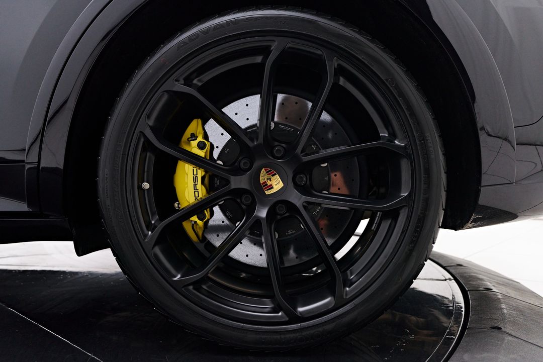 2021 Porsche Cayenne E-Hybrid Coupe