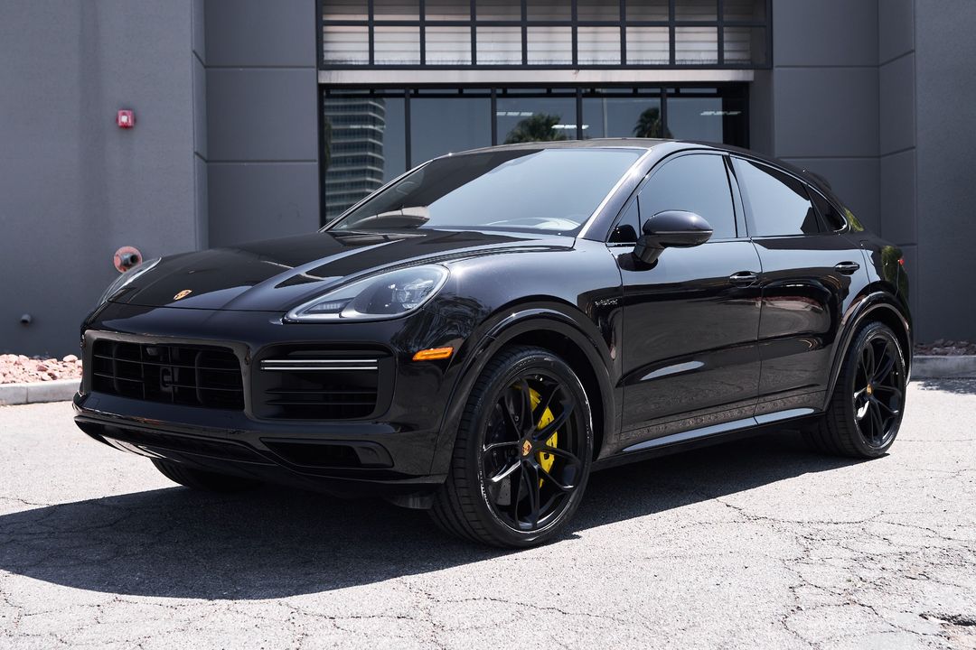 2021 Porsche Cayenne E-Hybrid Coupe