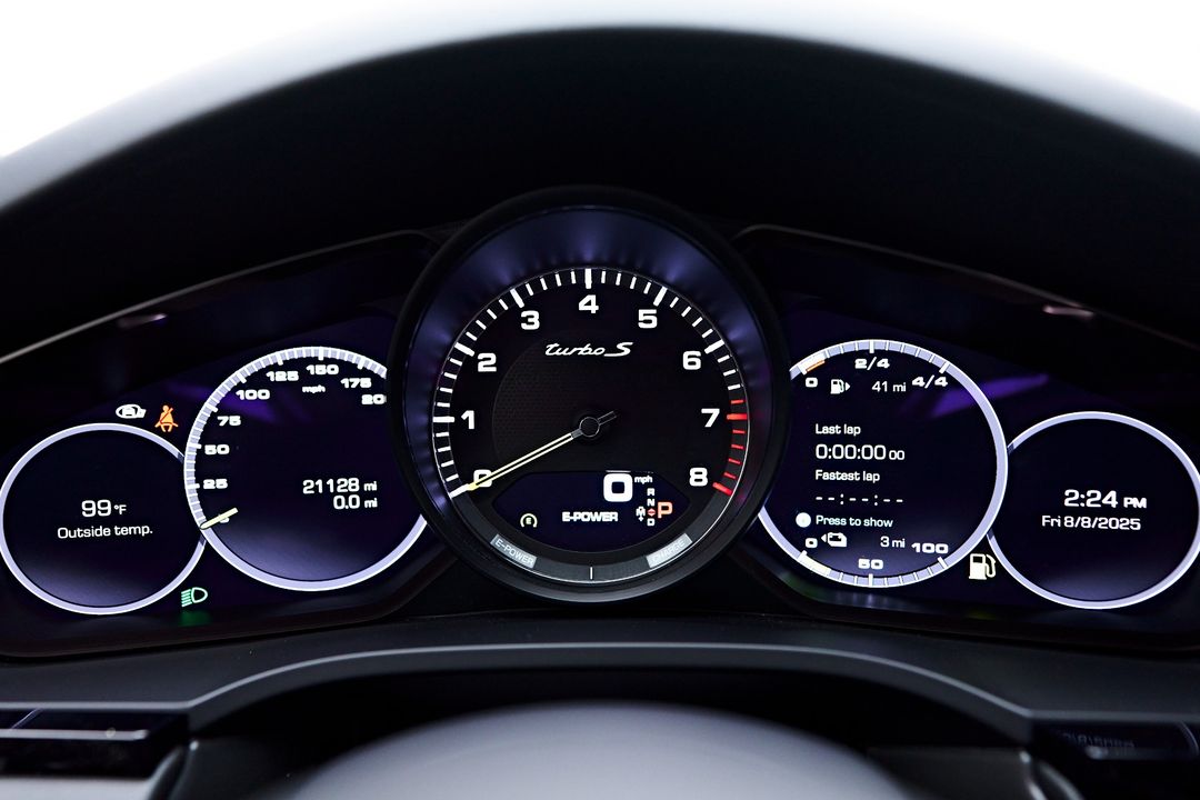 2021 Porsche Cayenne E-Hybrid Coupe