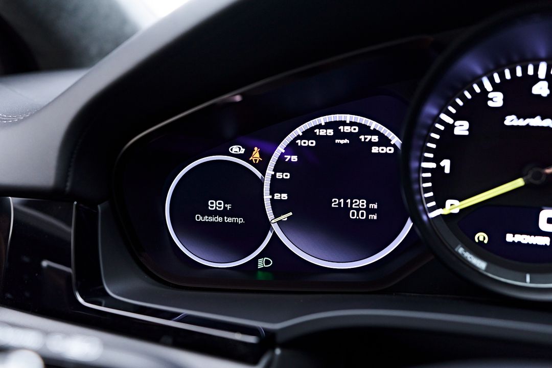 2021 Porsche Cayenne E-Hybrid Coupe