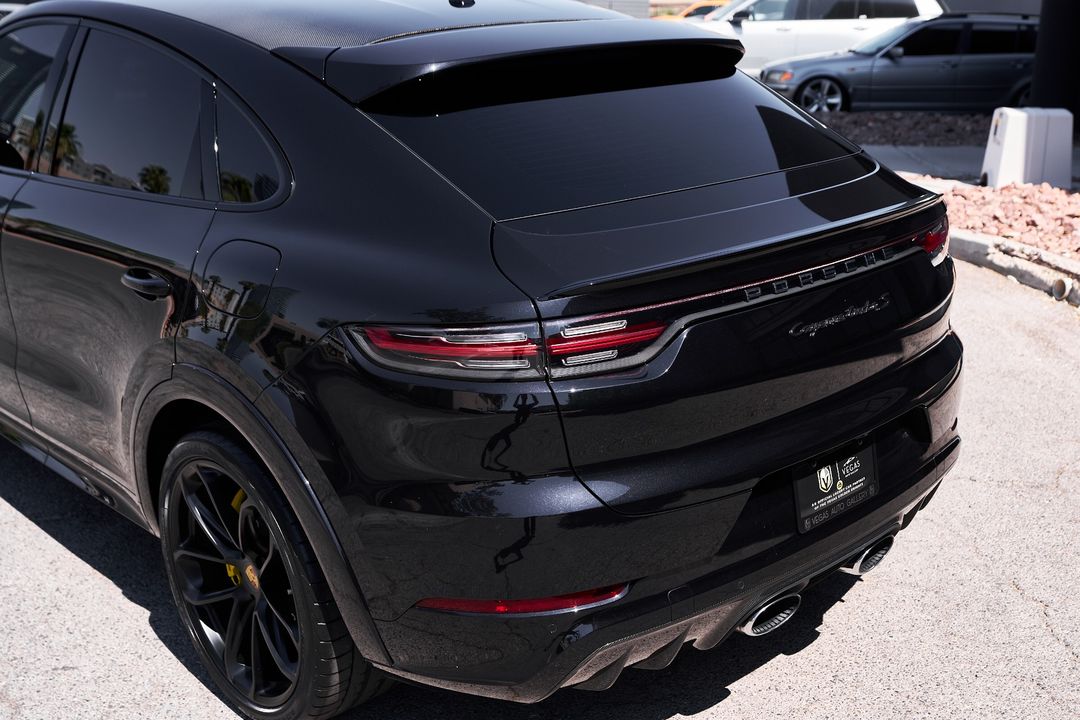 2021 Porsche Cayenne E-Hybrid Coupe