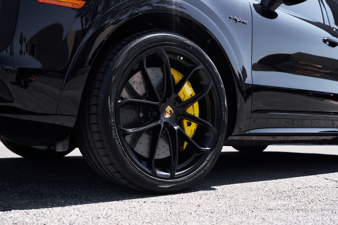 2021 Porsche Cayenne E-Hybrid Coupe