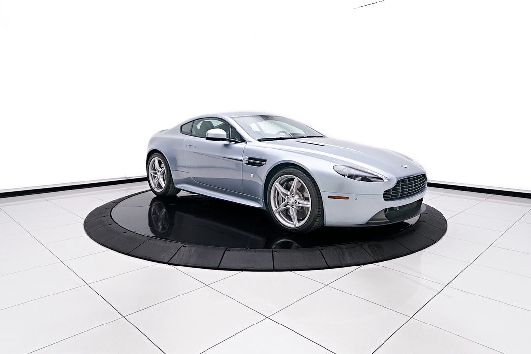 2016 Aston Martin V8 Vantage