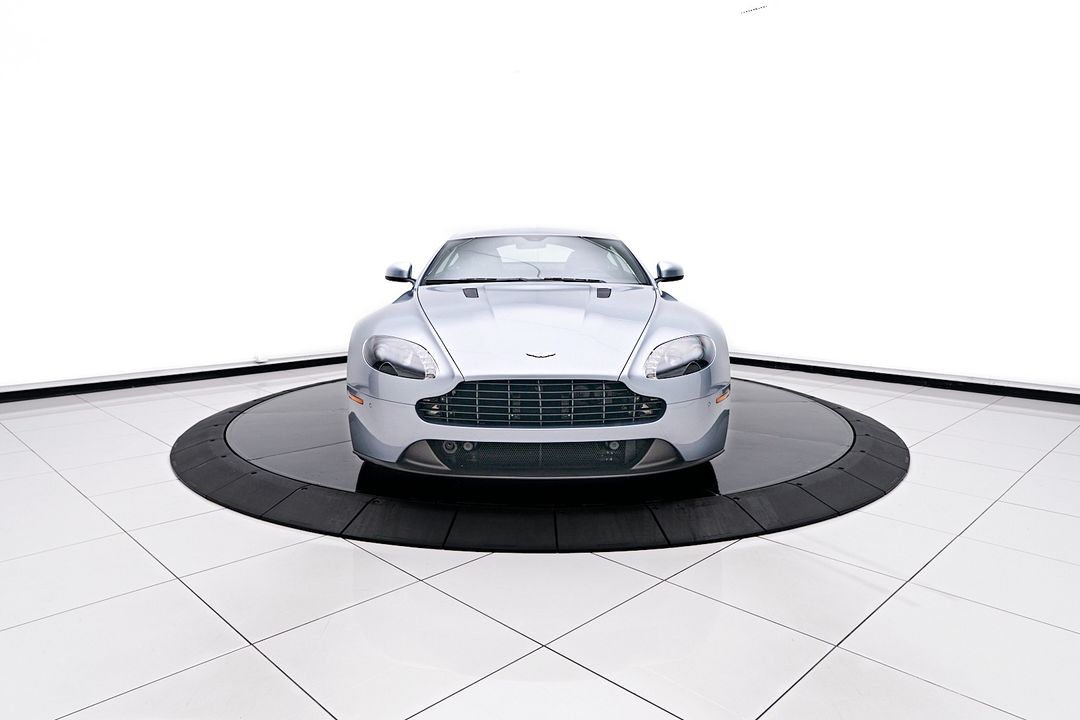 2016 Aston Martin V8 Vantage