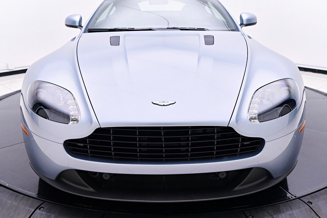 2016 Aston Martin V8 Vantage