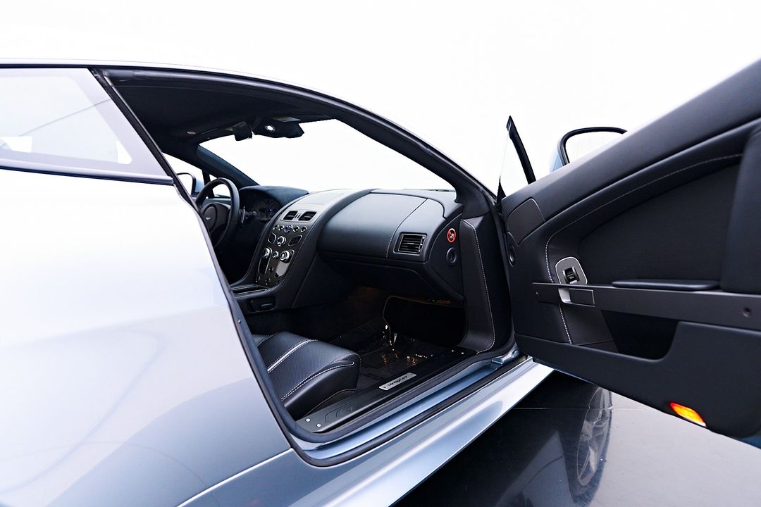 2016 Aston Martin V8 Vantage
