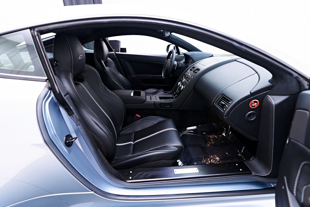 2016 Aston Martin V8 Vantage
